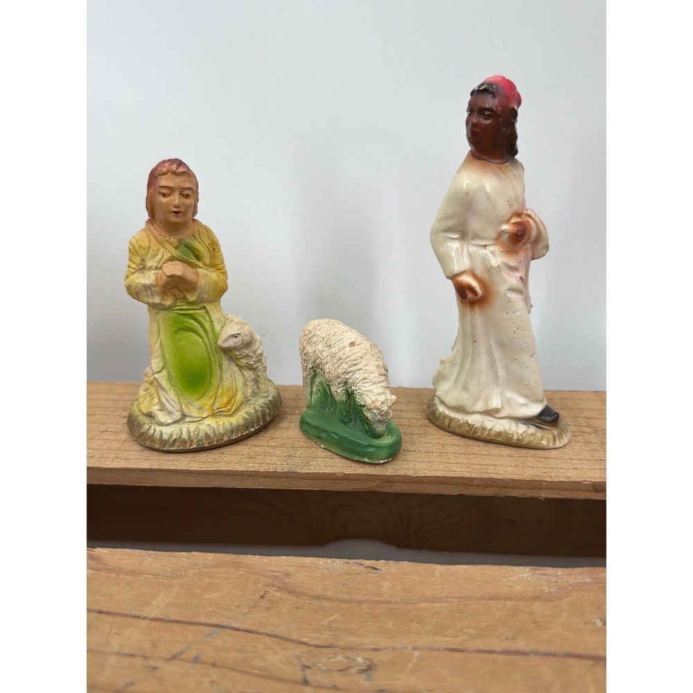 Vintage Chalkware Nativity Figurines Set of 3 Shepherds Sheep Hand‎ Painted